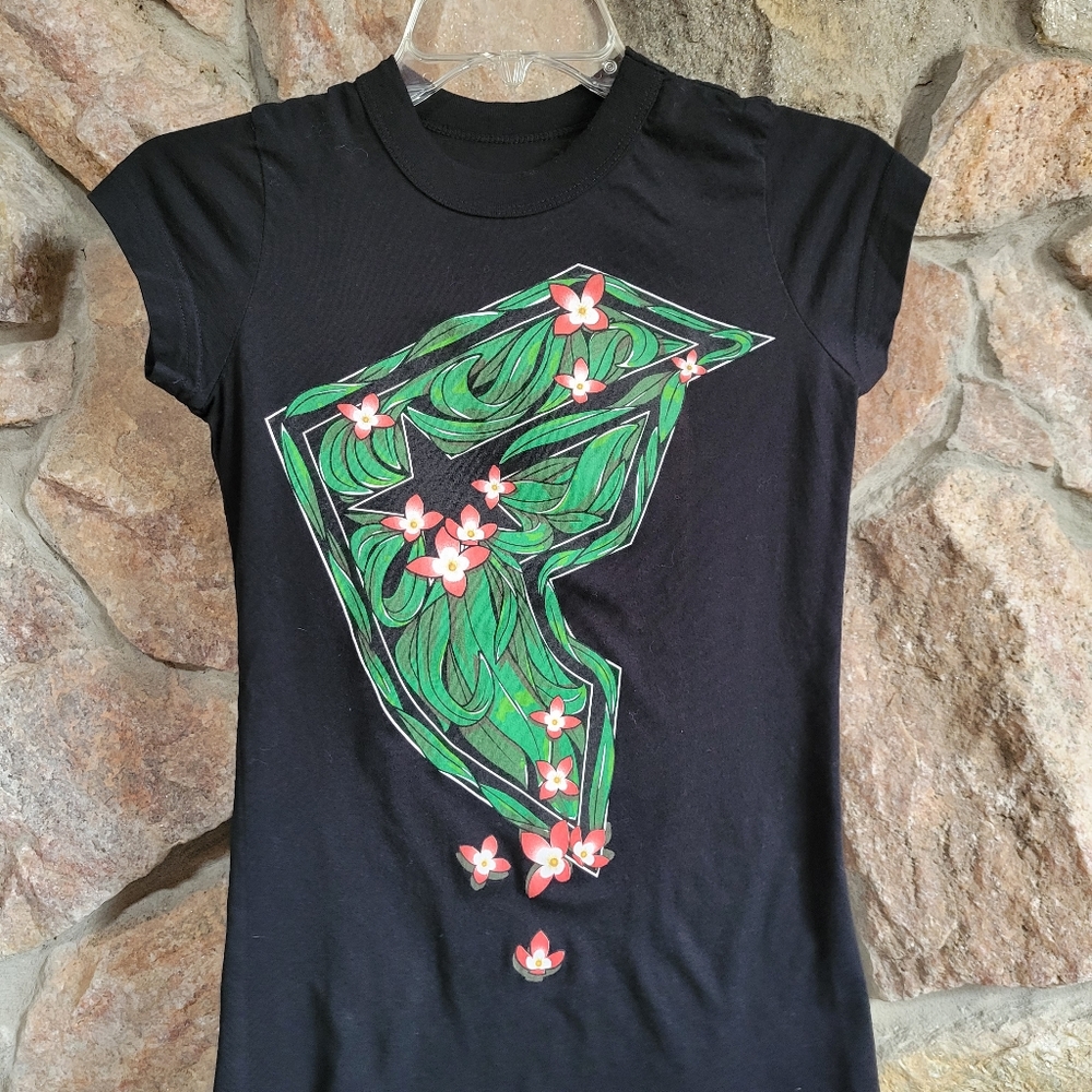 VINTAGE FAMOUS STARS AND STRAPS SHIRT